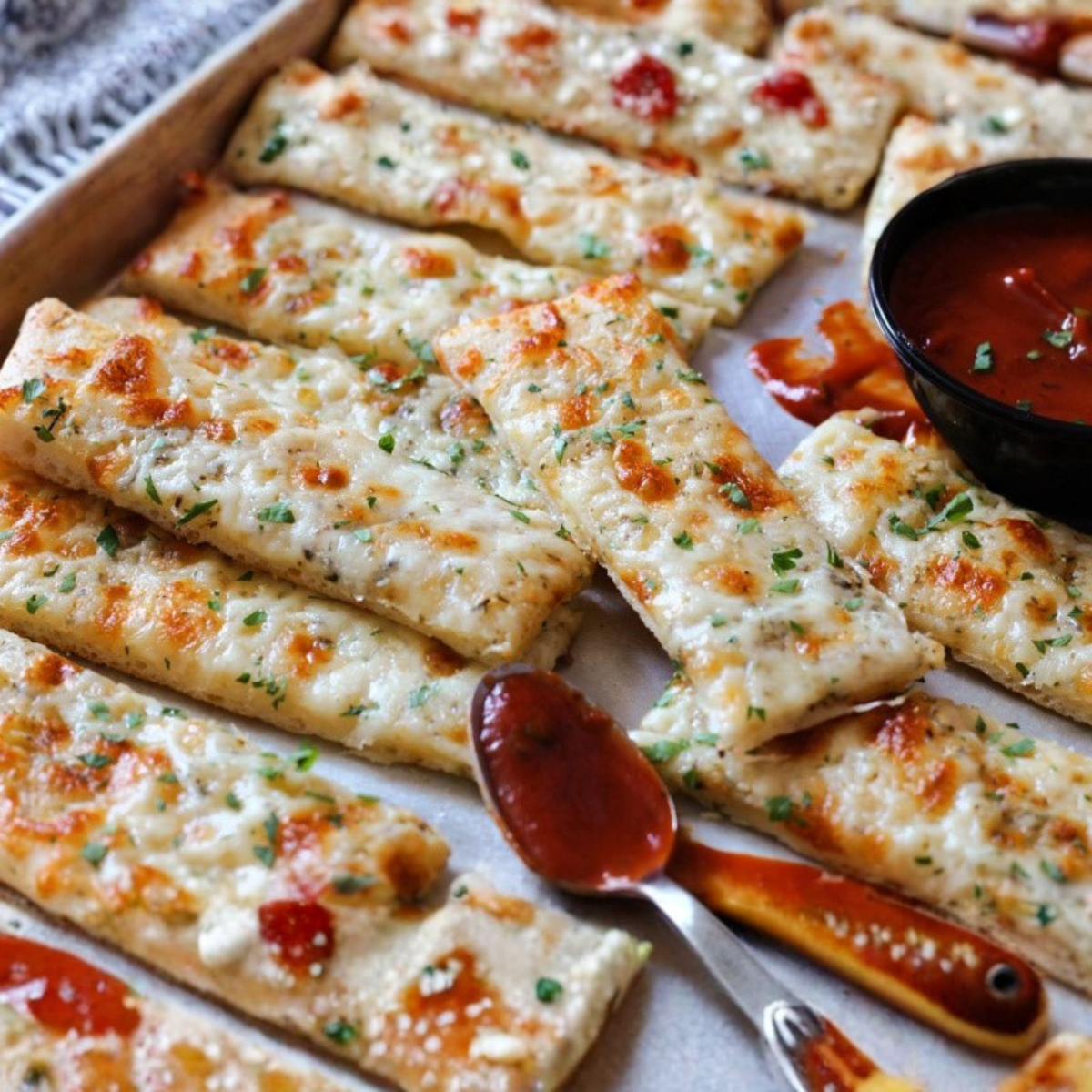 Untitled design (13) Cheesy Garlic Bread - Image 1